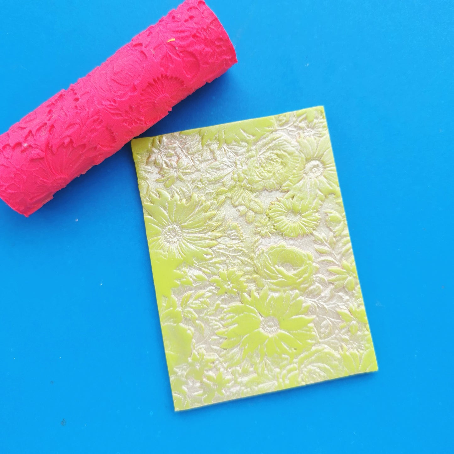 Floral texture roller for clay