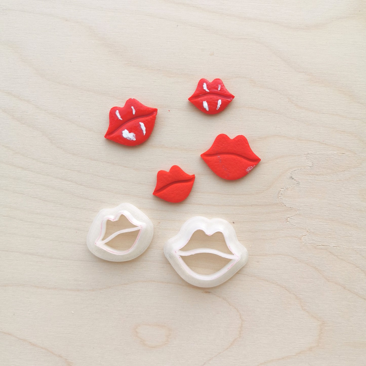 Lips cutters for clay